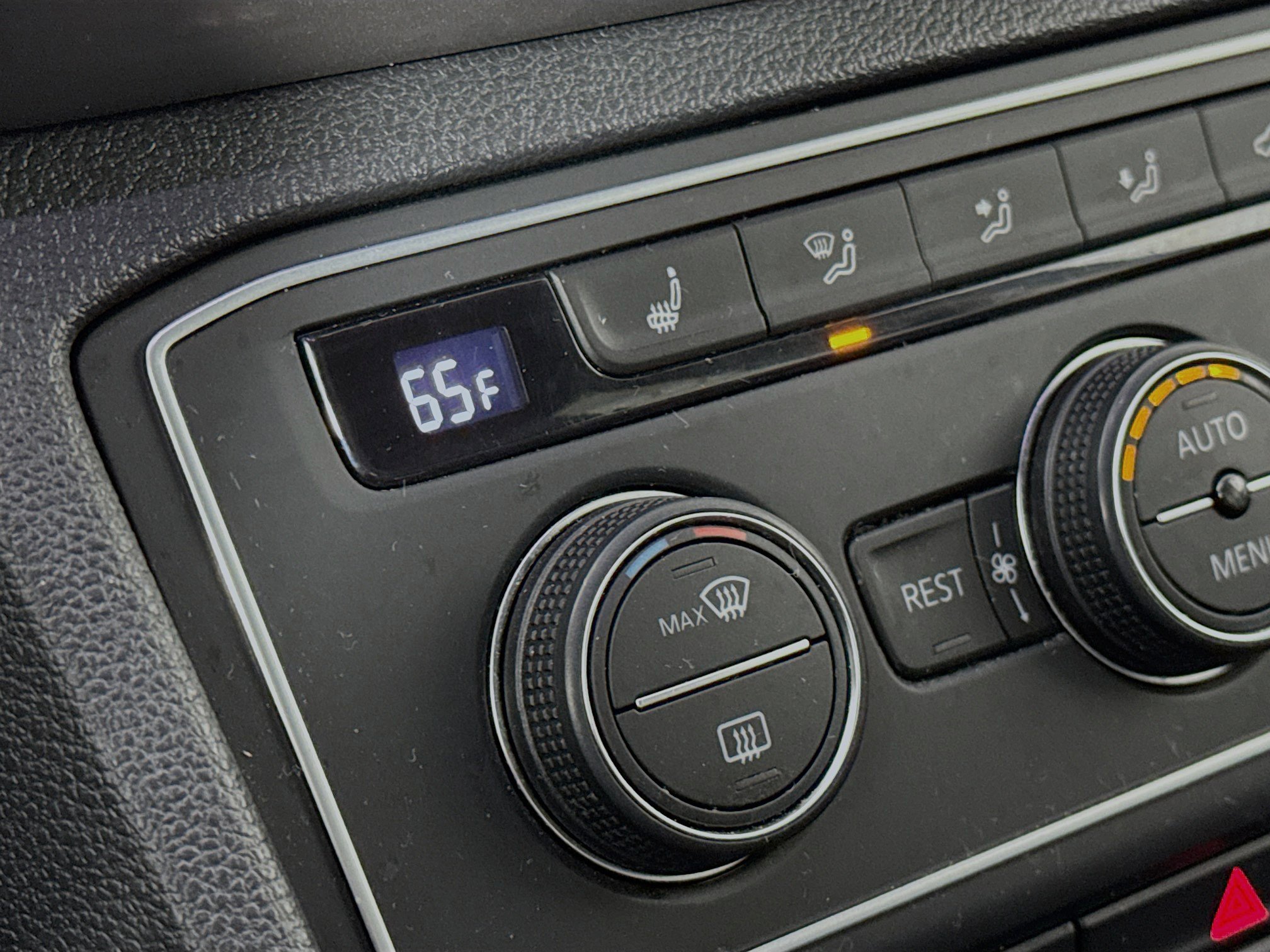 Used 2021 Volkswagen Atlas SE w/ Panoramic Sunroof Package image 19