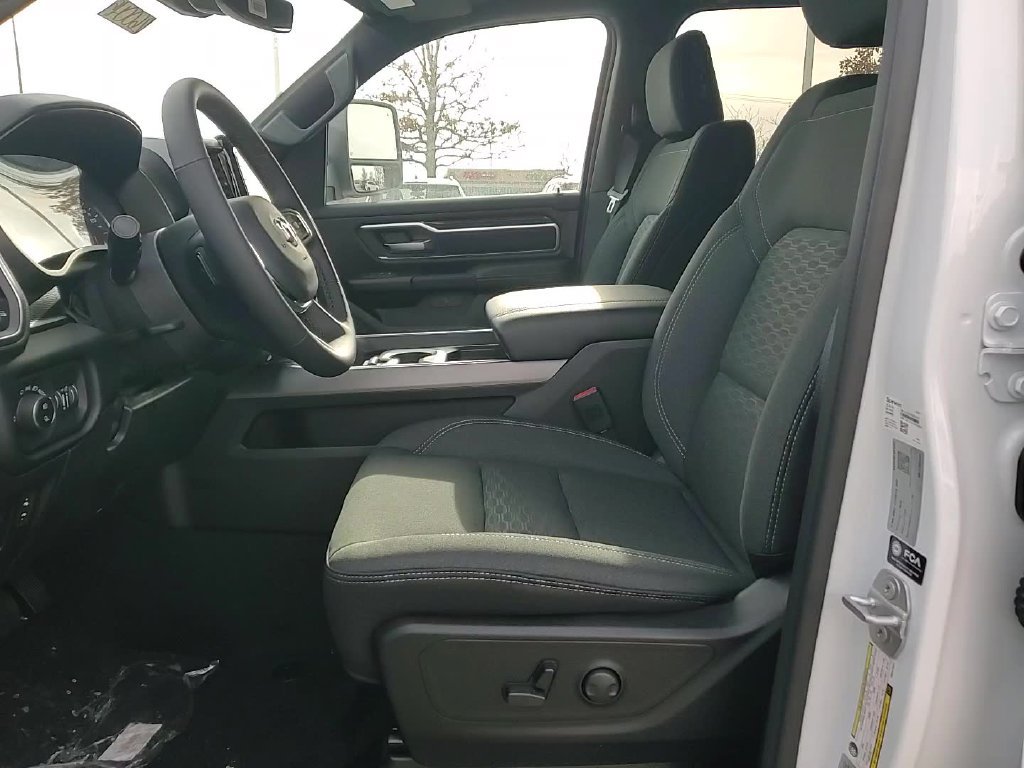 New 2026 RAM 1500 Big Horn AWD/4WD image 11