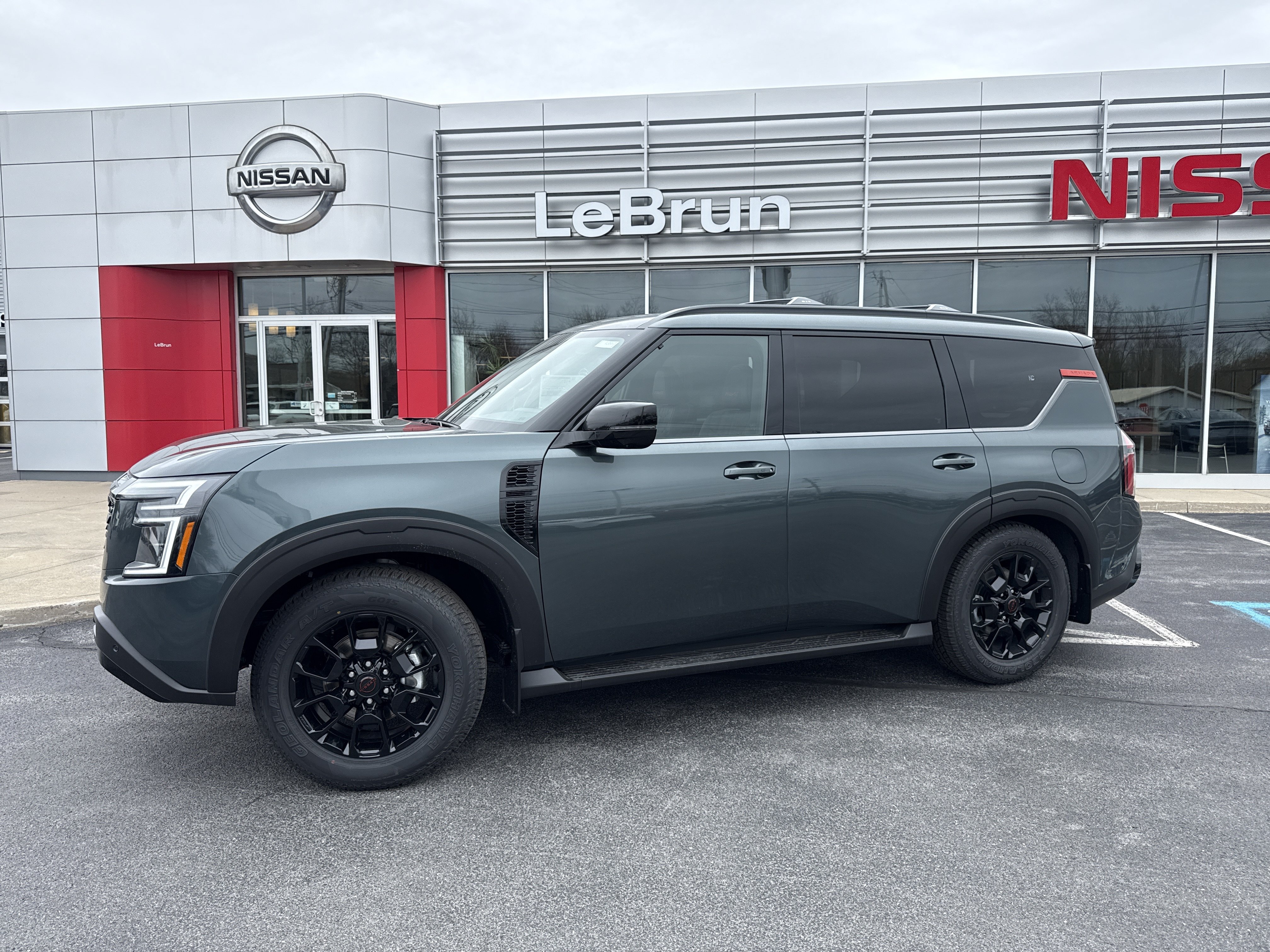 New 2026 Nissan Armada PRO-4X image 2