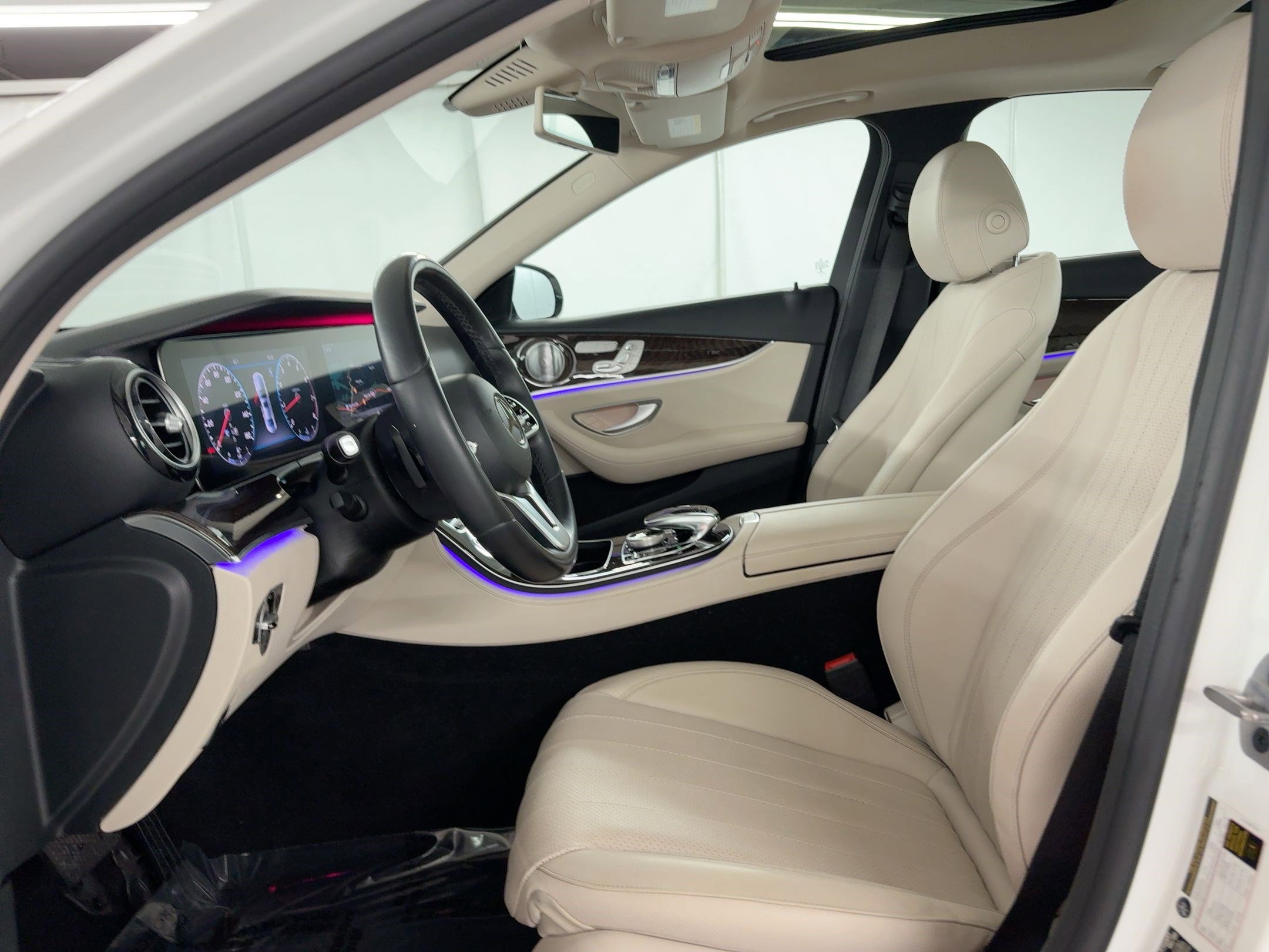 Used 2020 Mercedes-Benz E 350 Sedan image 23