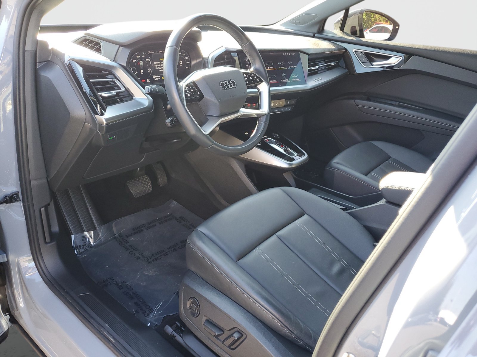 Used 2023 Audi Q4 e-tron Premium Plus AWD/4WD image 19