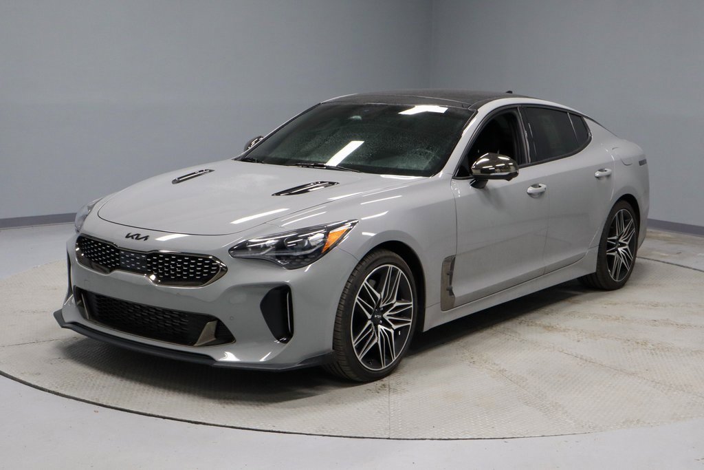 Used 2023 Kia Stinger GT2 image 10