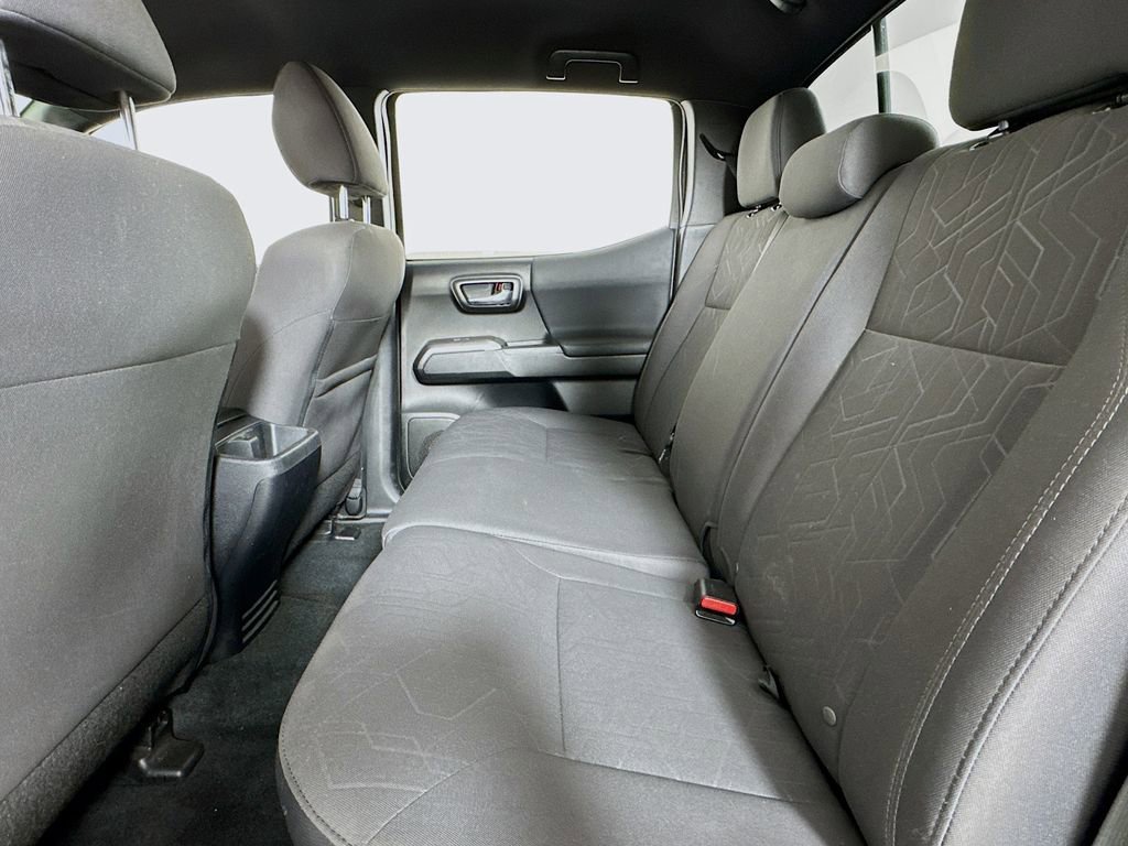 Used 2019 Toyota Tacoma TRD Off-Road AWD/4WD image 12