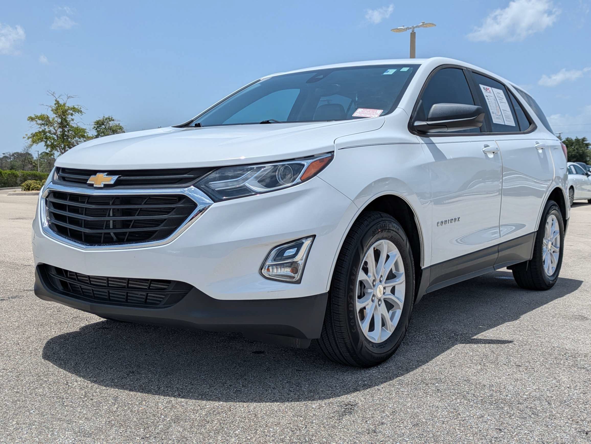 Used 2020 Chevrolet Equinox LS FWD image 8