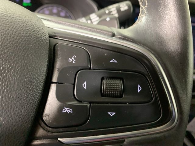 Used 2022 Buick Envision Essence w/ Technology Package I FWD image 22