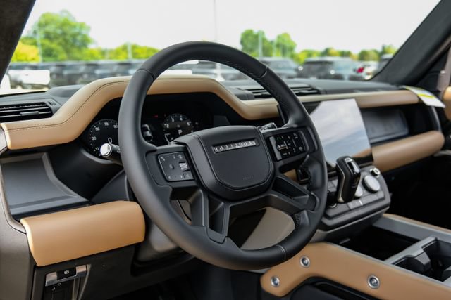 New 2026 Land Rover Defender 110 X AWD/4WD image 18
