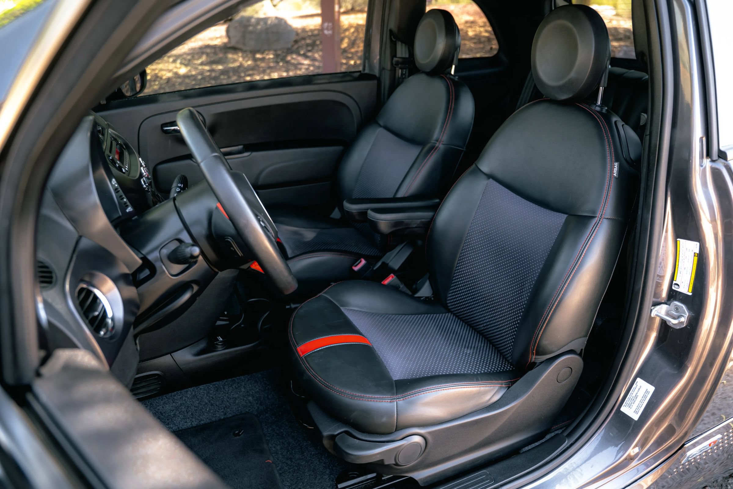 Used 2015 FIAT 500 e FWD image 37