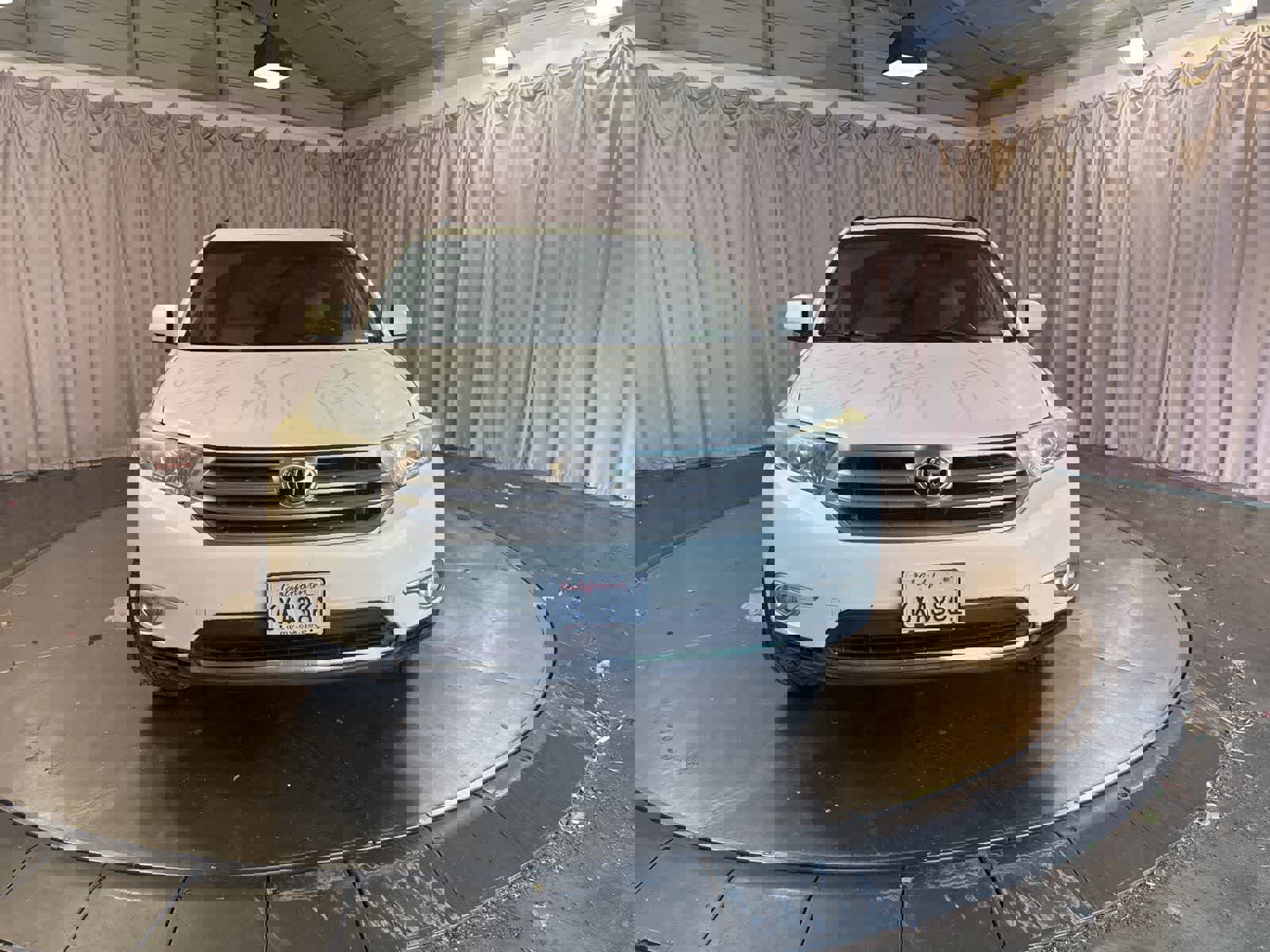 Used 2012 Toyota Highlander SE image 2