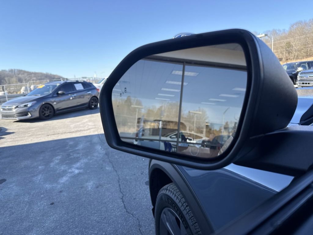 New 2026 Ford Explorer Active w/ Active Comfort Package AWD/4WD image 21