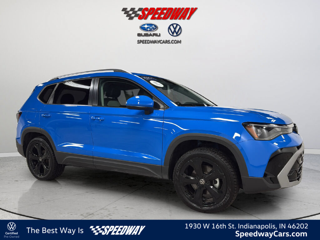 Certified 2025 Volkswagen Taos SEL AWD/4WD image 1