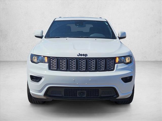 Used 2020 Jeep Grand Cherokee Altitude RWD image 2