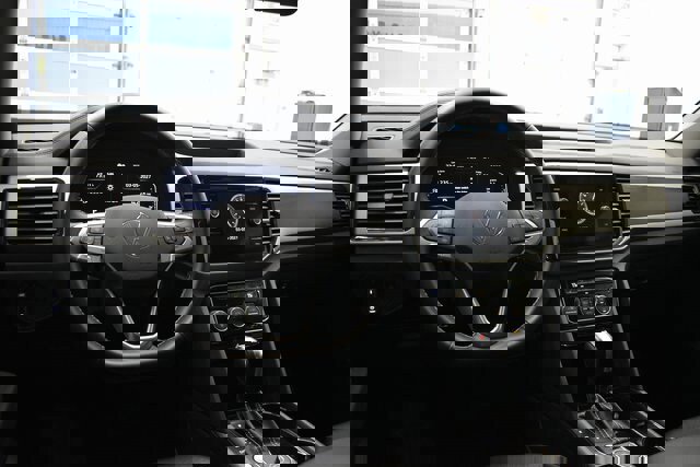 Used 2022 Volkswagen Atlas SE image 25