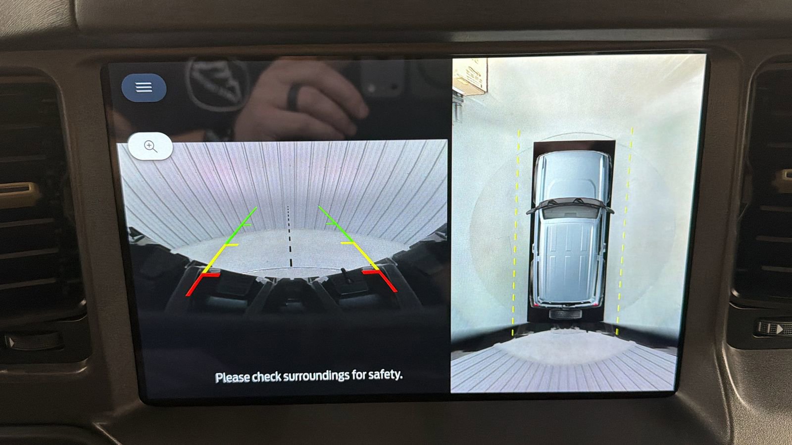 Used 2025 Ford Bronco Badlands image 22