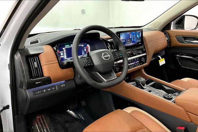 New 2026 Nissan Pathfinder Platinum image 7