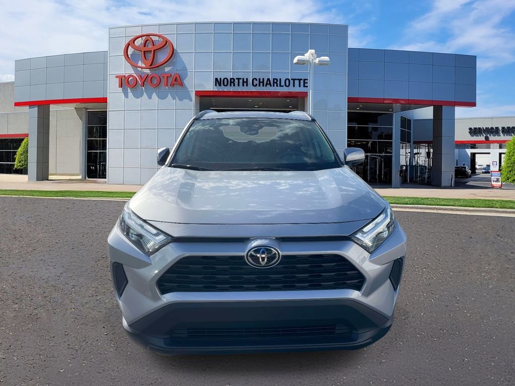 Used 2025 Toyota RAV4 XLE image 5
