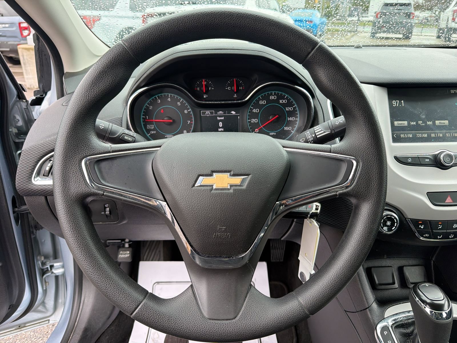 Used 2017 Chevrolet Cruze LS FWD image 26