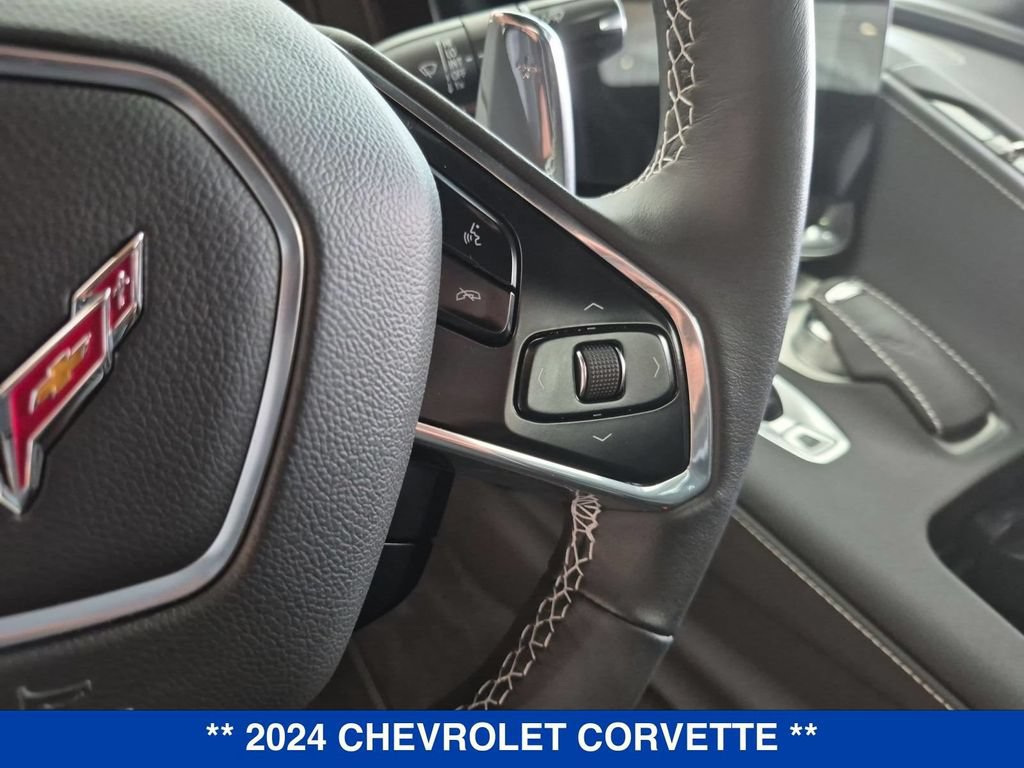 Used 2024 Chevrolet Corvette Stingray Convertible w/ Z51 Performance Package RWD image 17