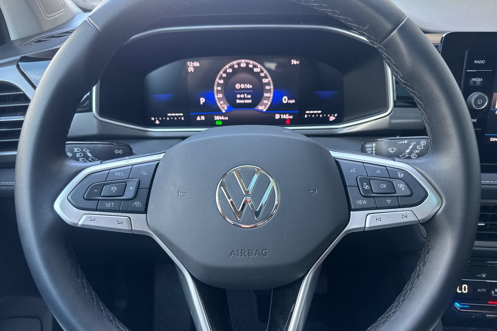 Certified 2026 Volkswagen Taos SE FWD image 23