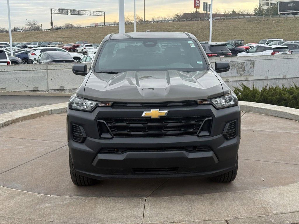 Used 2024 Chevrolet Colorado W/T image 10