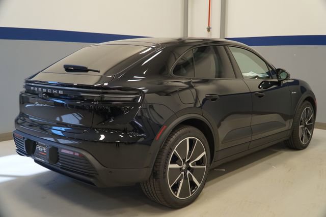 New 2026 Porsche Macan 4 Electric AWD/4WD image 10