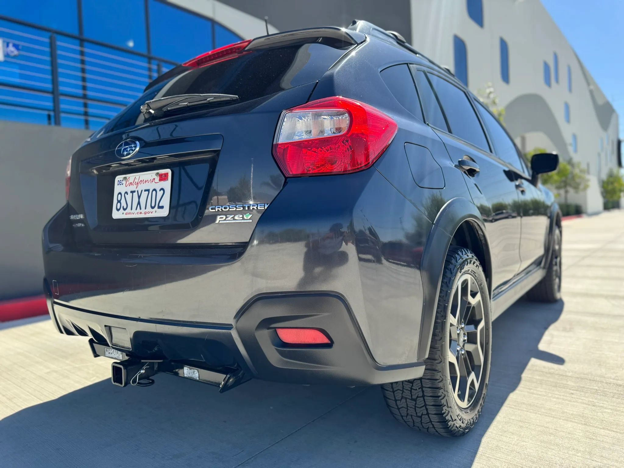 Used 2017 Subaru Crosstrek 2.0i Premium AWD/4WD image 3