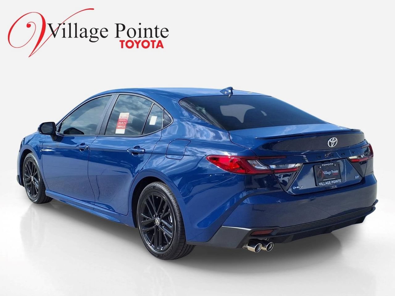 Used 2026 Toyota Camry SE w/ Convenience Package FWD image 3