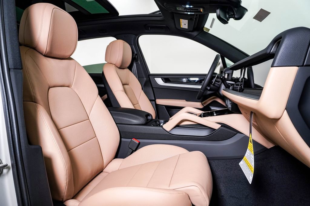 New 2026 Porsche Cayenne image 15