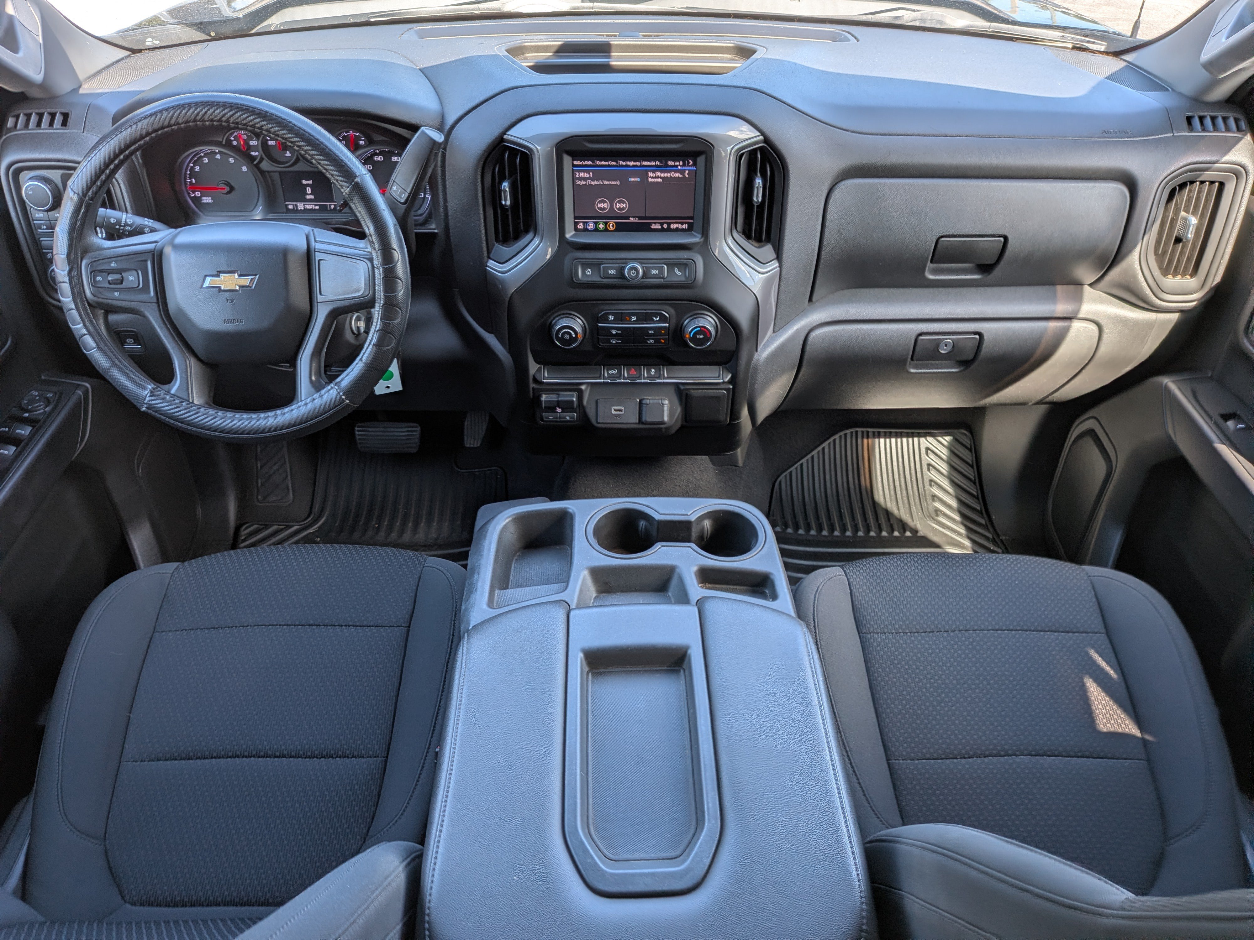 Certified 2020 Chevrolet Silverado 1500 Custom w/ Custom Value Package AWD/4WD image 14