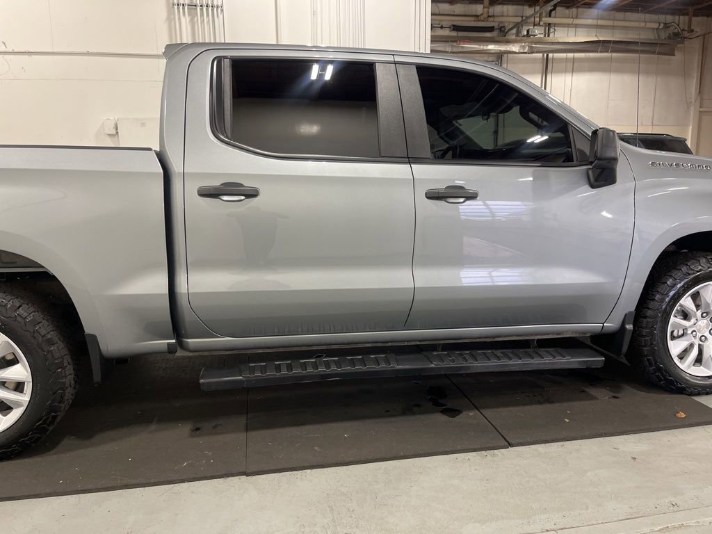 Certified 2023 Chevrolet Silverado 1500 Custom image 9