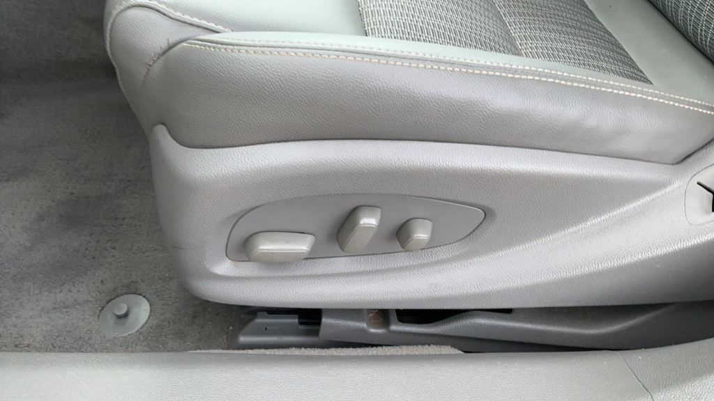 Used 2019 Chevrolet Impala LT FWD image 18