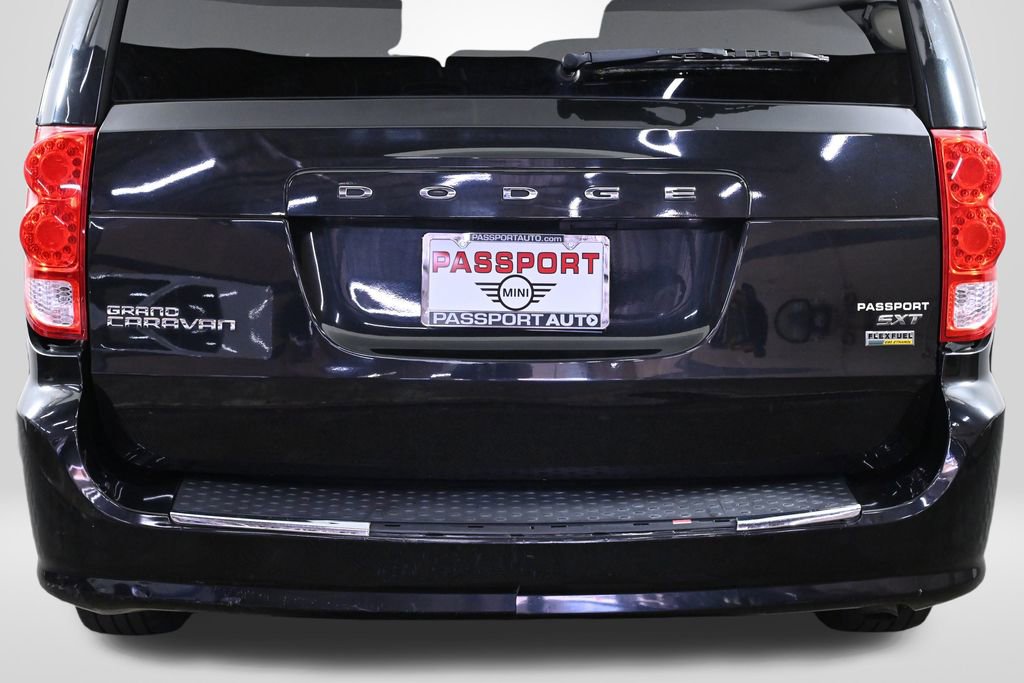 Used 2016 Dodge Grand Caravan SXT image 7