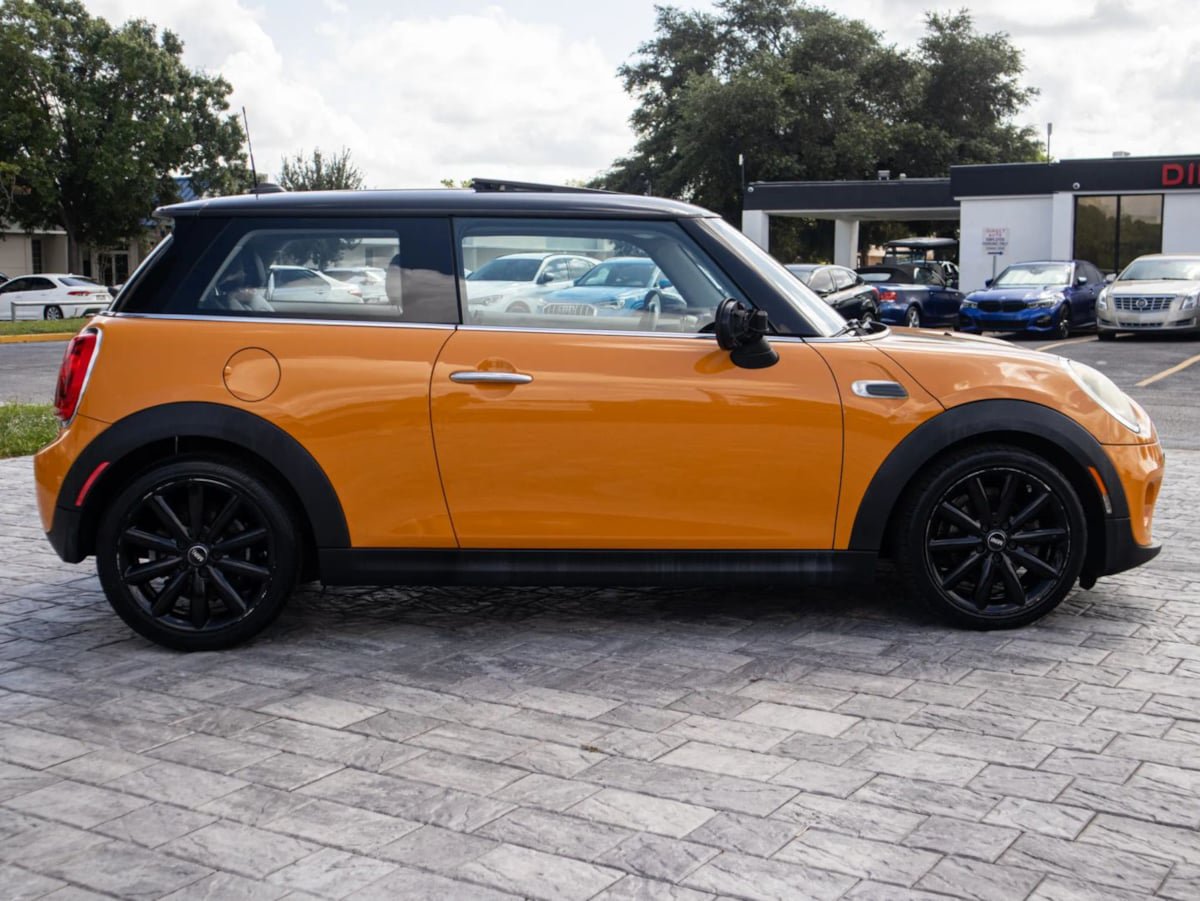 Used 2014 MINI Cooper 2-Door Hardtop FWD image 11