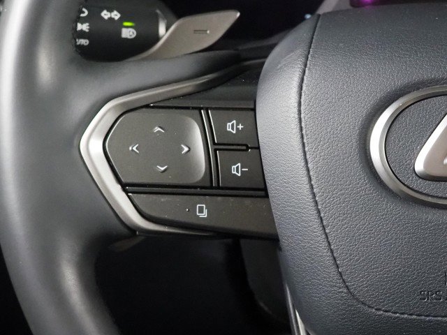 Used 2023 Lexus RZ 450e Luxury w/ Accessory Package (Z1) image 22