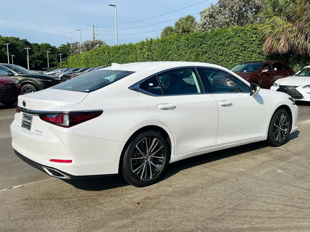 Certified 2025 Lexus ES 350 w/ Premium Package FWD image 7