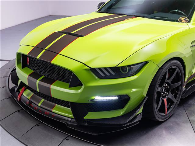 Used 2020 Ford Mustang Shelby GT350R w/ GT350R Equipment Group 920A RWD image 9