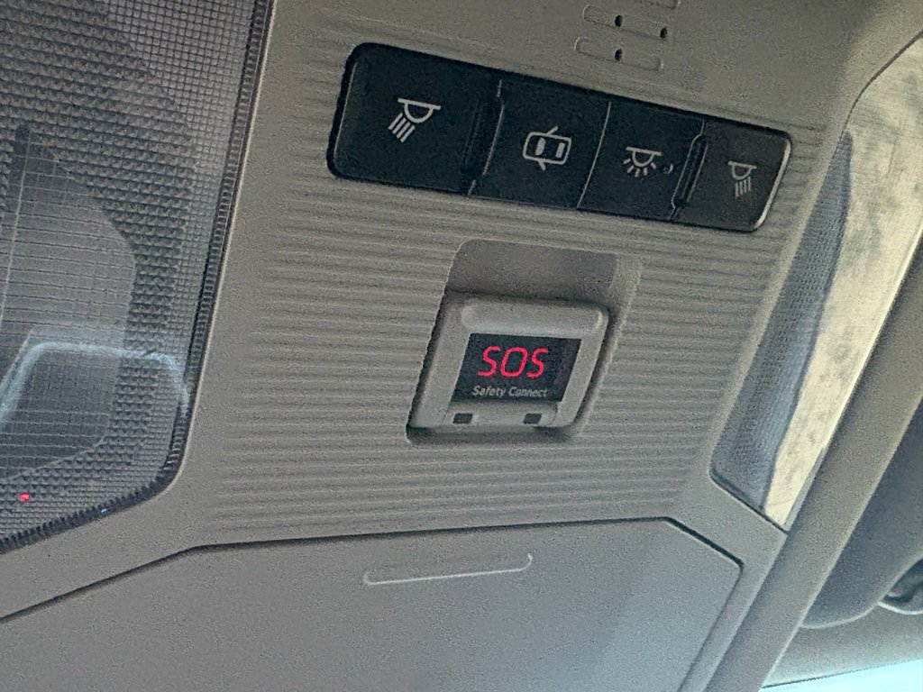 Used 2019 Toyota RAV4 LE image 21