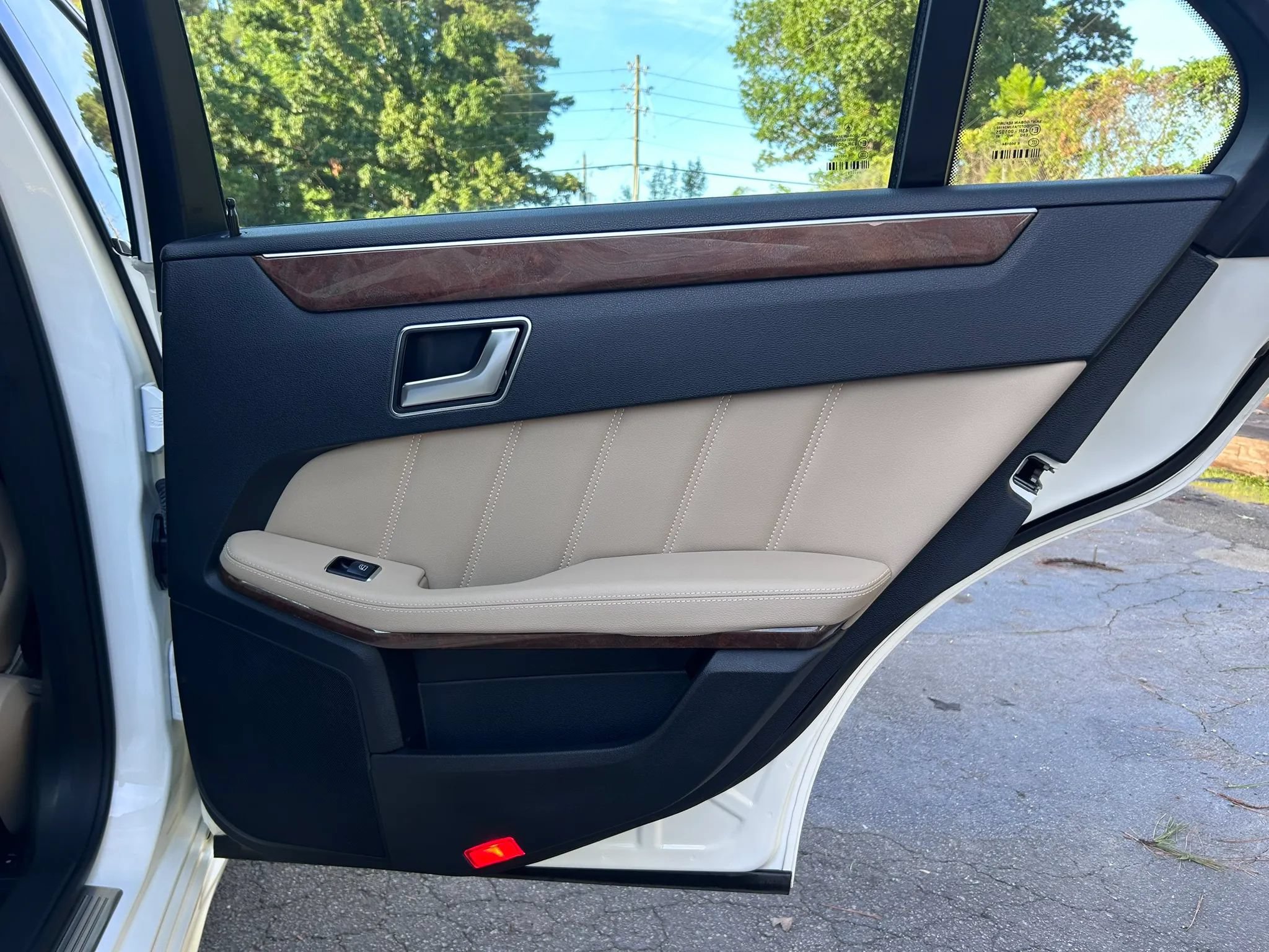 Used 2012 Mercedes-Benz E 350 Sedan image 58