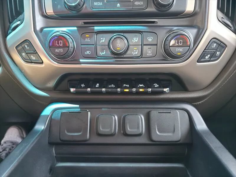 Used 2018 GMC Sierra 1500 Denali AWD/4WD image 37