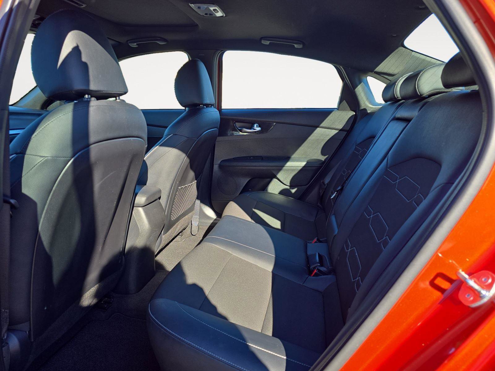 Used 2024 Kia Forte GT-Line w/ GT-Line Premium Package image 19