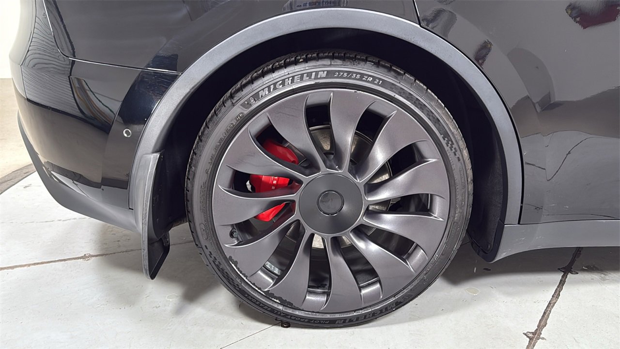 Used 2022 Tesla Model Y Performance image 22