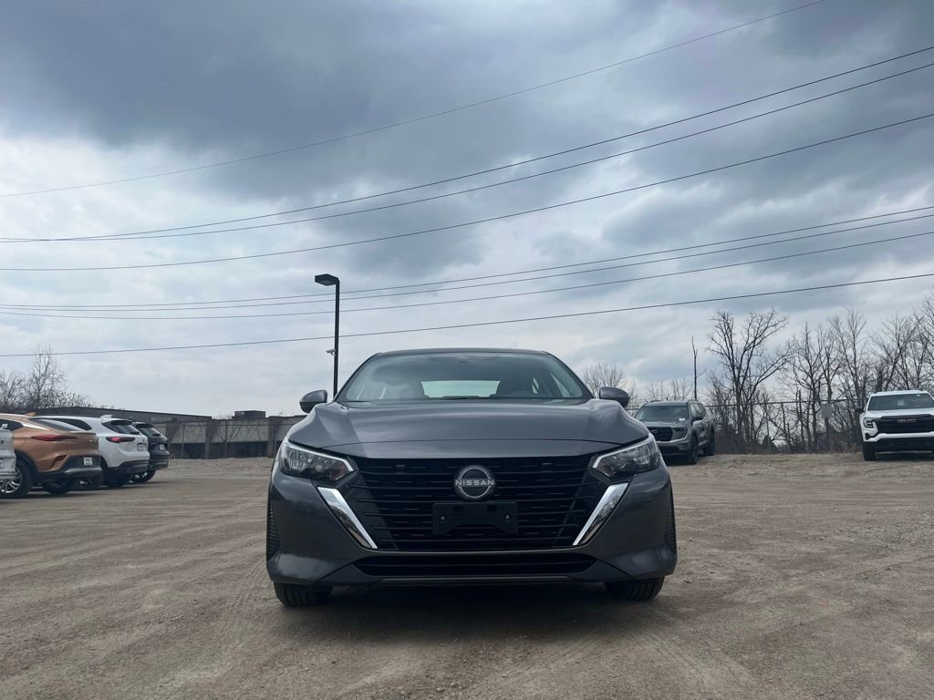 Used 2025 Nissan Sentra SV image 4