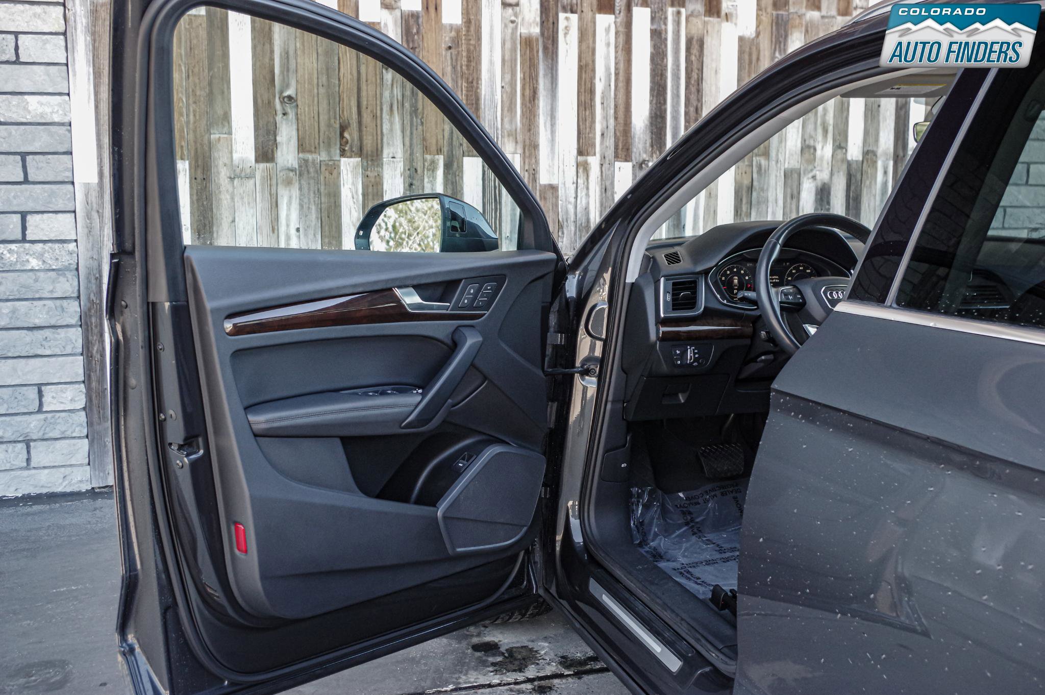 Used 2019 Audi Q5 2.0T Premium Plus w/ Premium Plus Package image 9