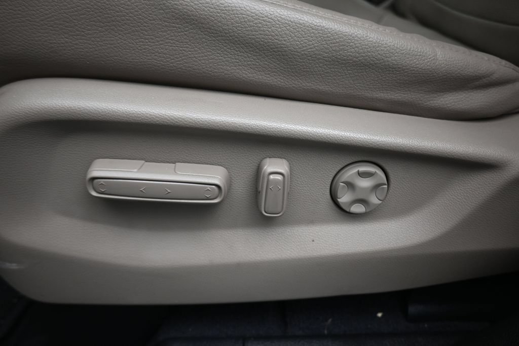 Used 2018 Honda Odyssey Elite image 12
