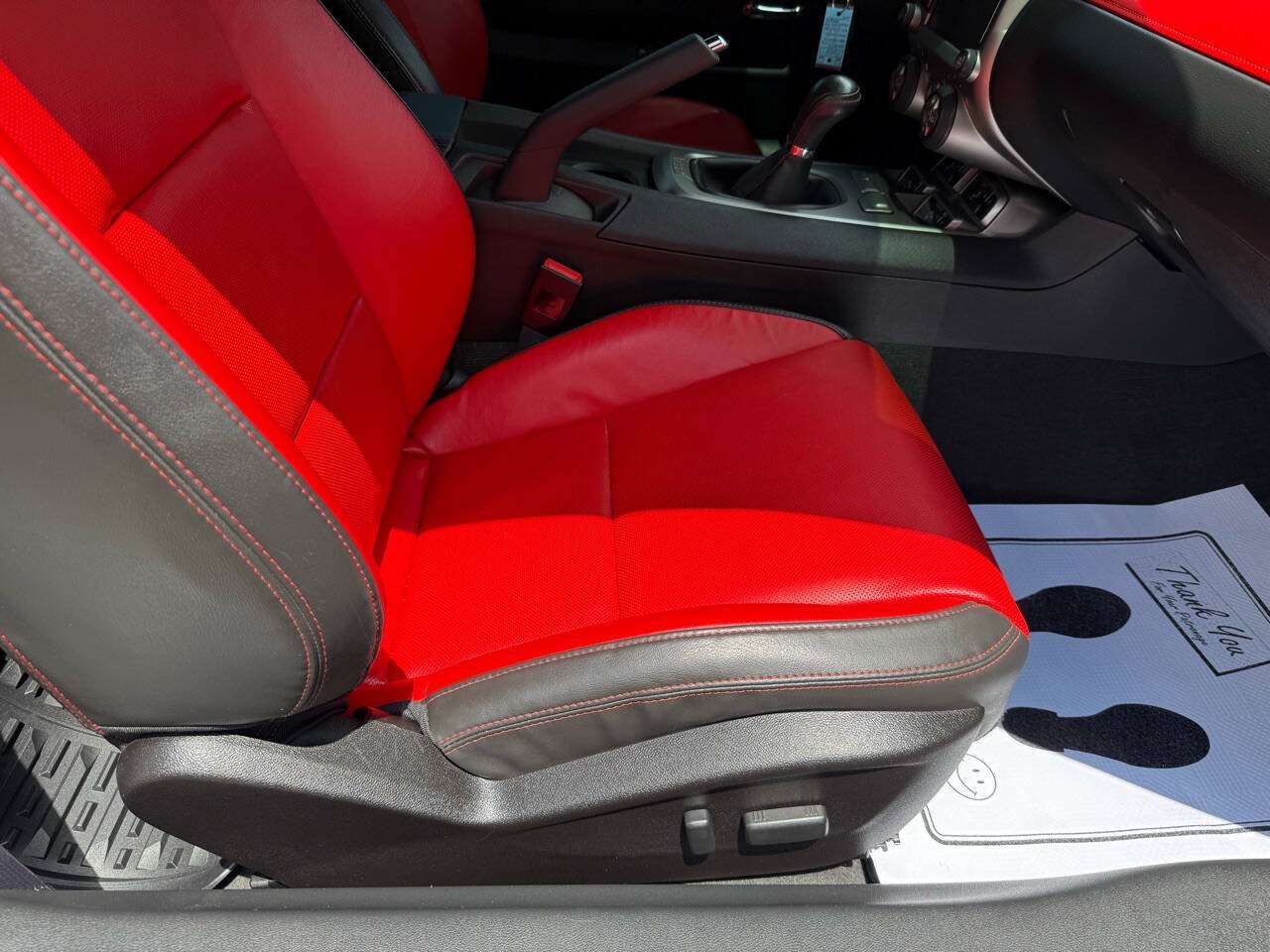 Used 2015 Chevrolet Camaro SS w/ Commemorative Special Edition RWD image 52