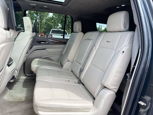 Used 2022 Cadillac Escalade ESV Premium Luxury Platinum AWD/4WD image 23