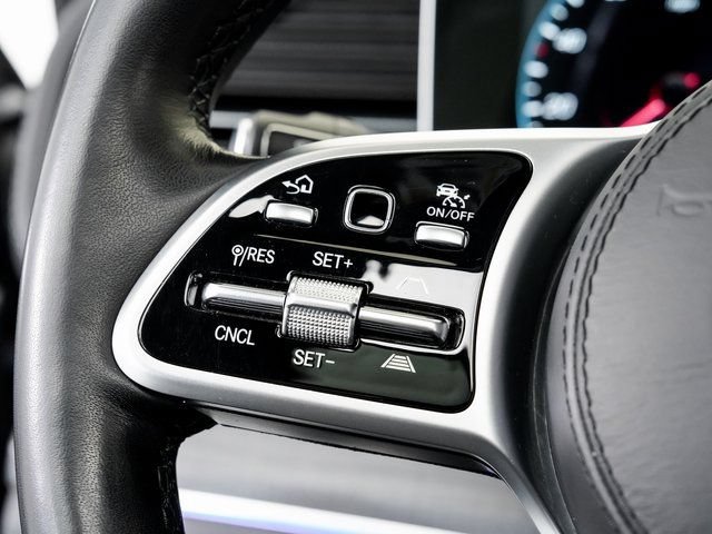 Used 2021 Mercedes-Benz GLS 580 4MATIC image 13