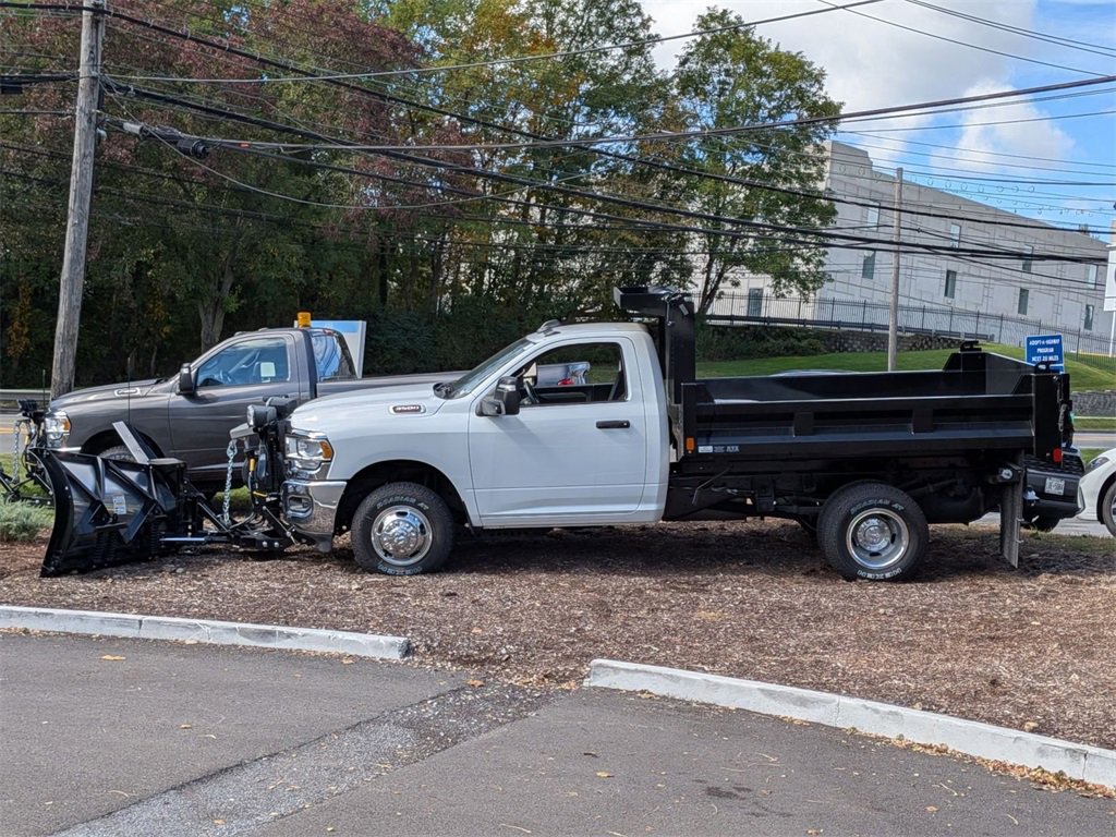 New 2024 RAM 3500 Tradesman image 9