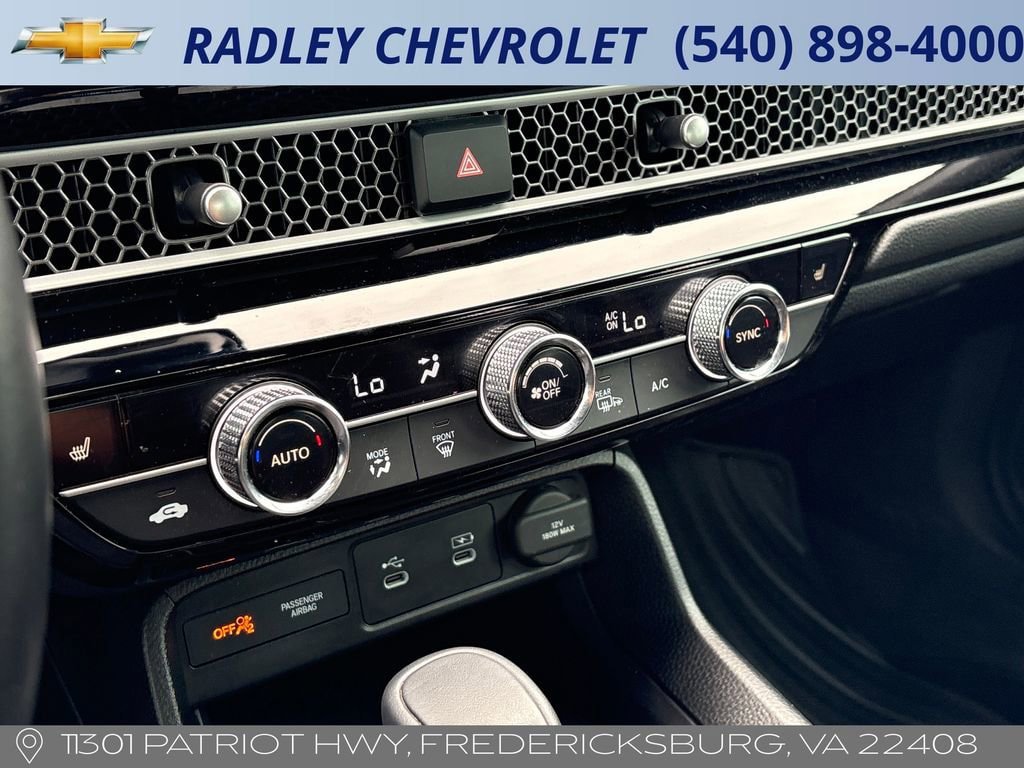Used 2025 Honda Civic Sport image 17
