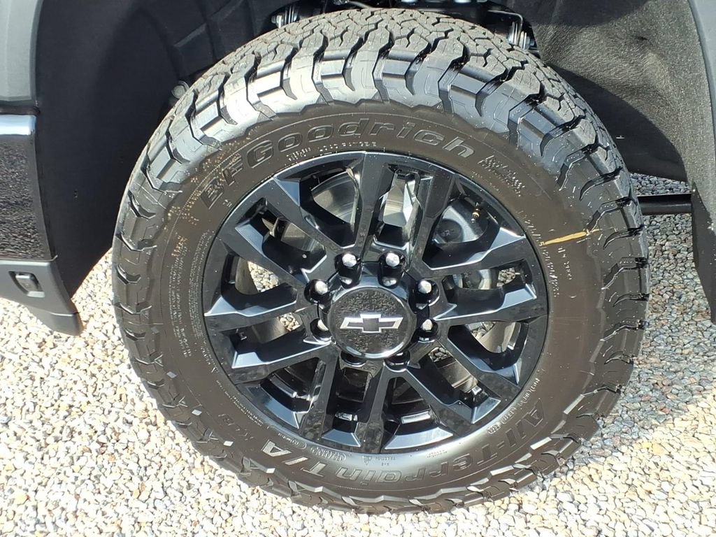 New 2026 Chevrolet Silverado 2500 LTZ w/ LTZ Plus Package AWD/4WD image 19