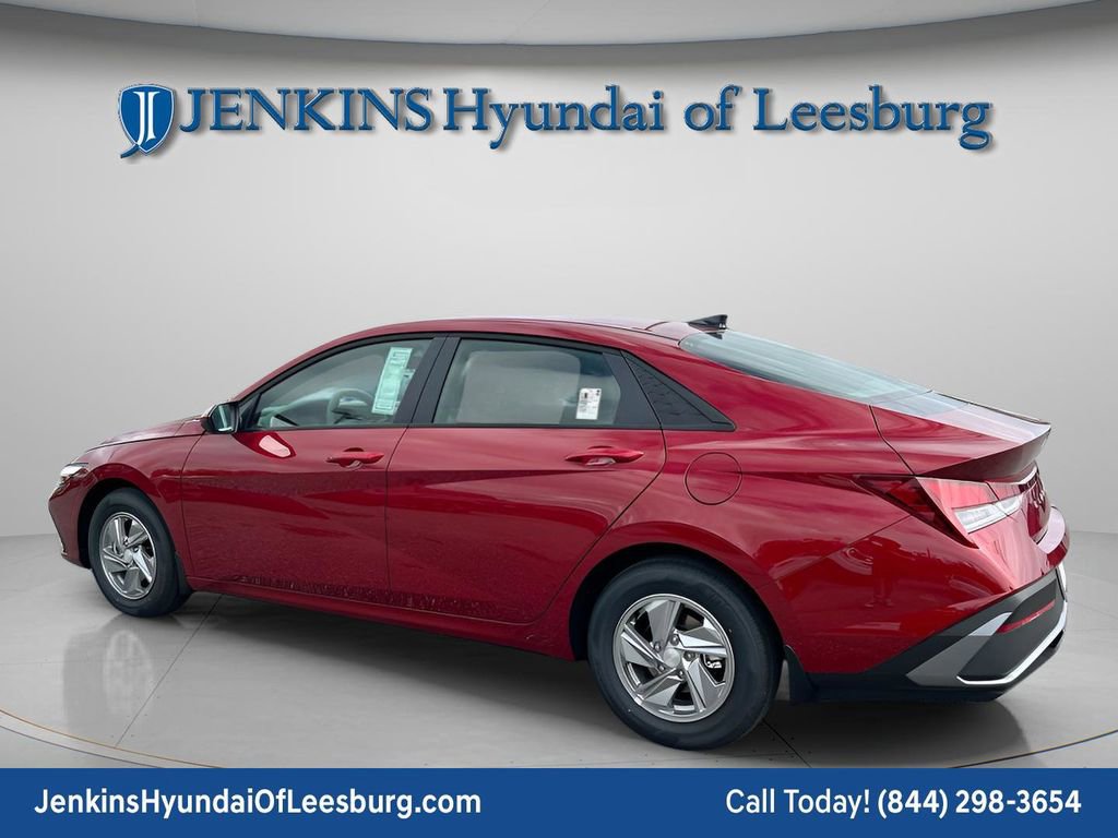 New 2026 Hyundai Elantra SE FWD image 8